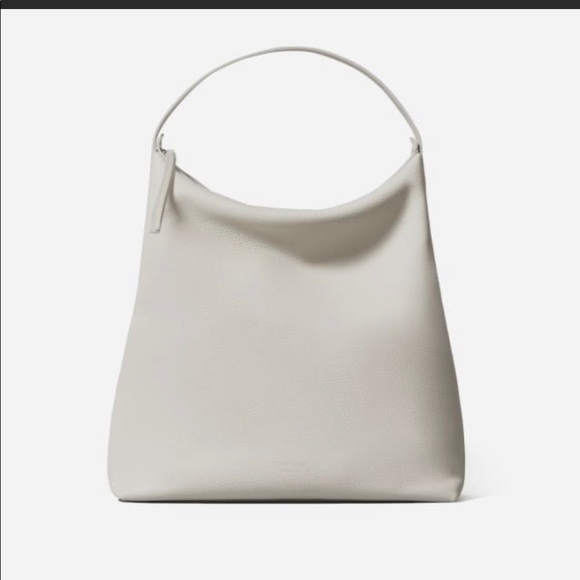 Everlane Handbags - Everlane The boss hobo , made in Italy , cream/white leather…